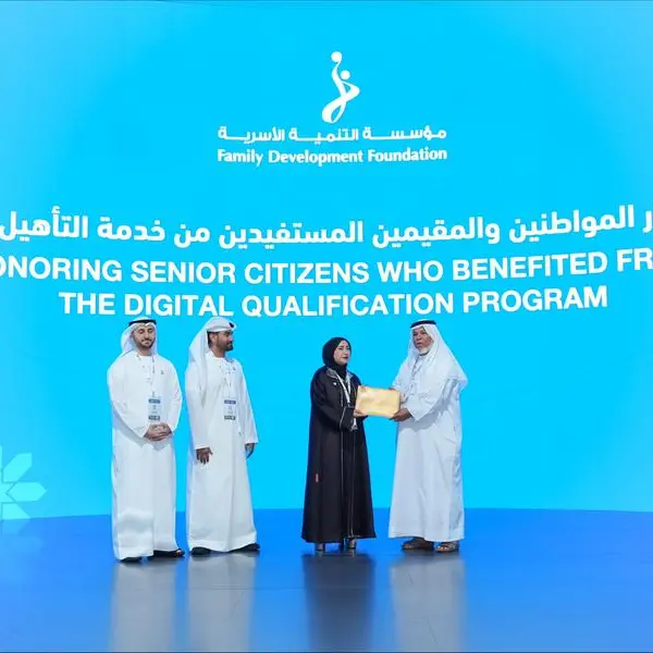 Family Development Foundation honours senior citizens and residents participated in “Digital Qualifications Workshop” service