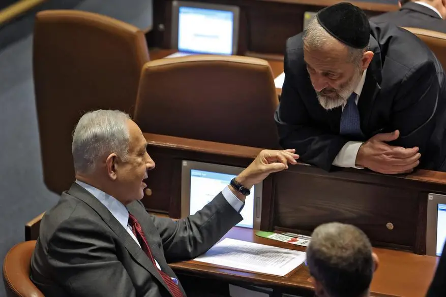 إسرائيل: نتنياهو يقيل وزير الداخلية والصحة درعي بعد أيام من أمر للمحكمة العليا