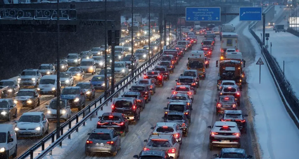 Car marketplace CarNext carved out from LeasePlan, raises $476mln