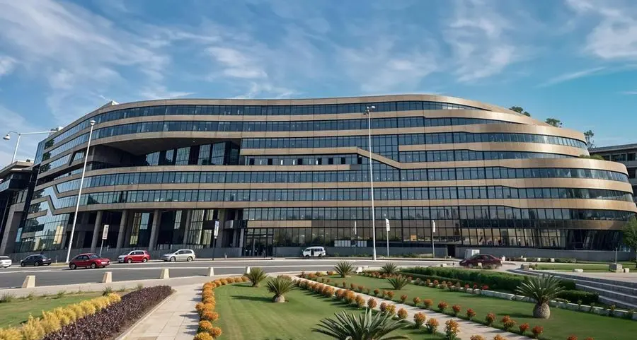 Rock Developments welcomes renowned Canadian architect Hazel Wong to Rock Capital 1 at New Capital ahead of its handover