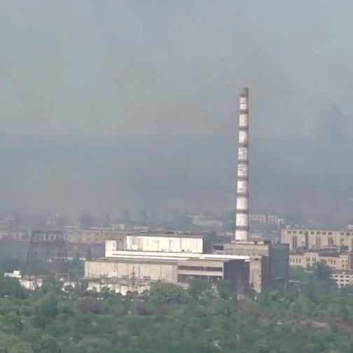 Russian artillery destroying Sievierodonetsk, hundreds of civilians shelter in chemical plant