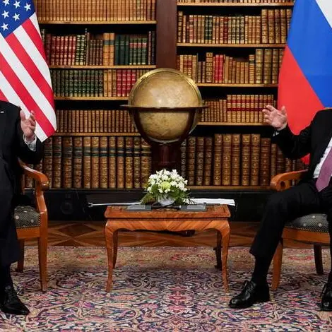 U.S. takes aim at Russian oligarchs in fresh sanctions\n