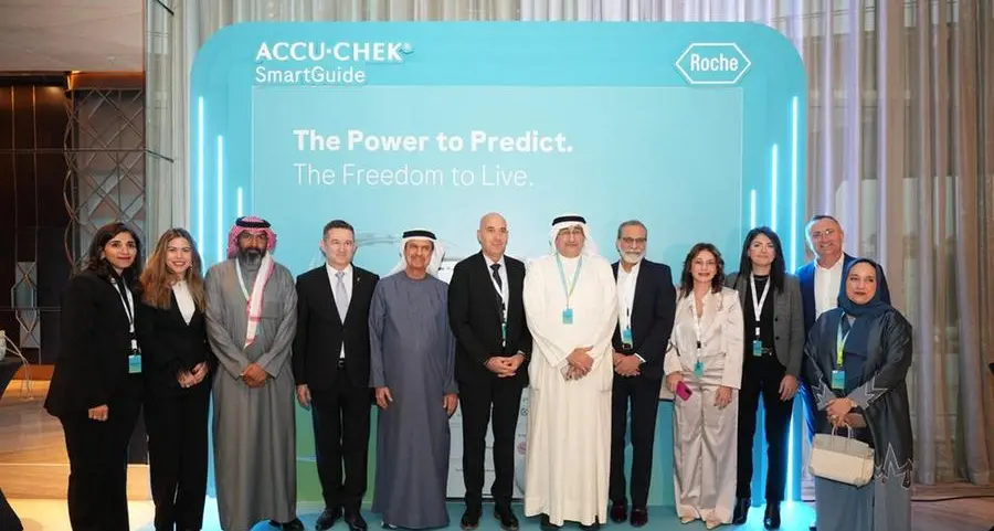 Roche launches AI-enabled predictive CGM solution at landmark launch Event