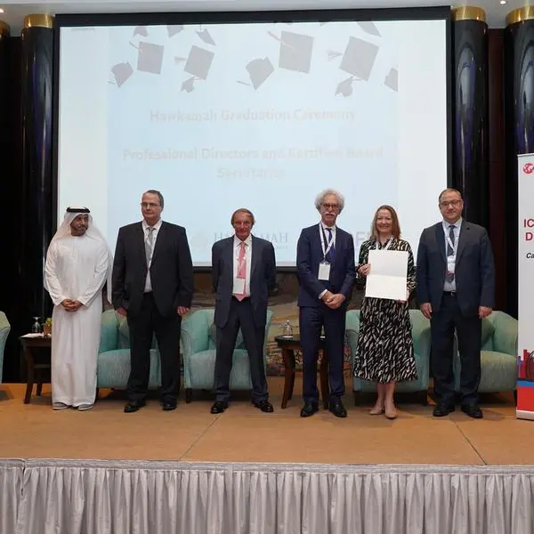 Hawkamah graduates honoured with certificates at prestigious Dubai Conference