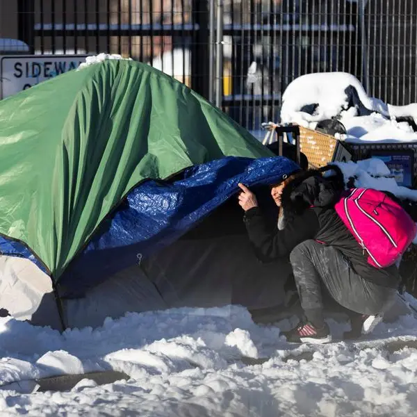 U.S. deep freeze leaves more than 700,000 without power, thousands of flights canceled