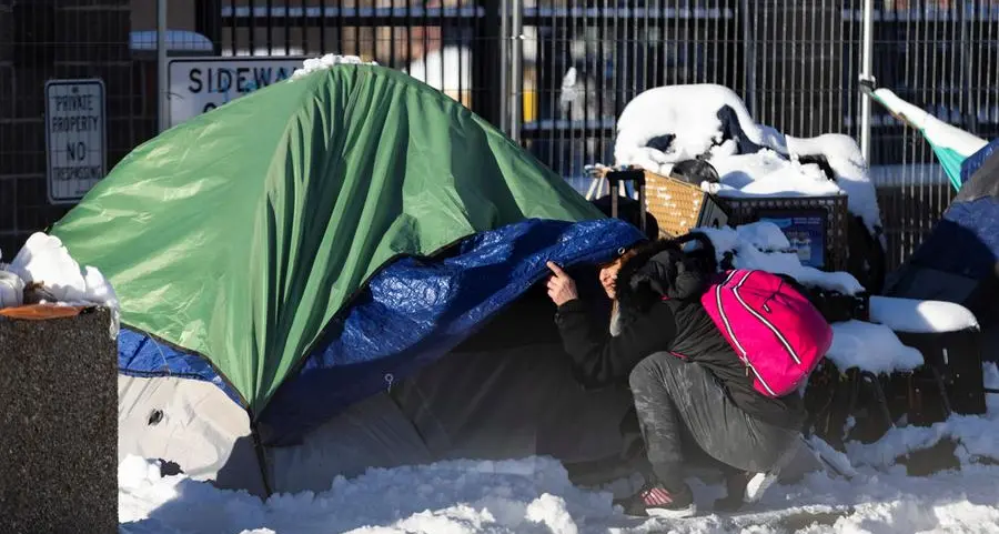 U.S. deep freeze leaves more than 700,000 without power, thousands of flights canceled