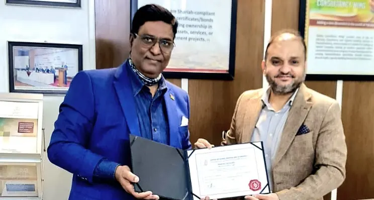 AlHuda CIBE awards Shariah compliance certificate to AL BARAKAH MCSL