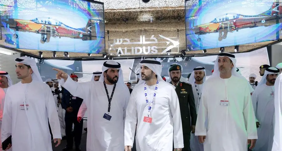 Hamdan bin Mohammed reviews UAE-made Calidus B-250 aircraft at Dubai Airshow 2025