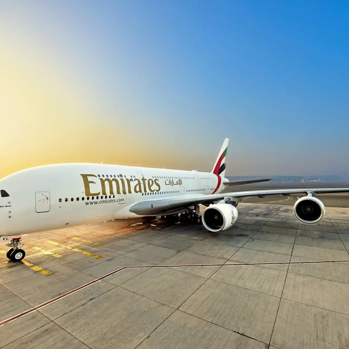 Dubais Emirates becomes first airline to operate A380 to new Jeddah terminal