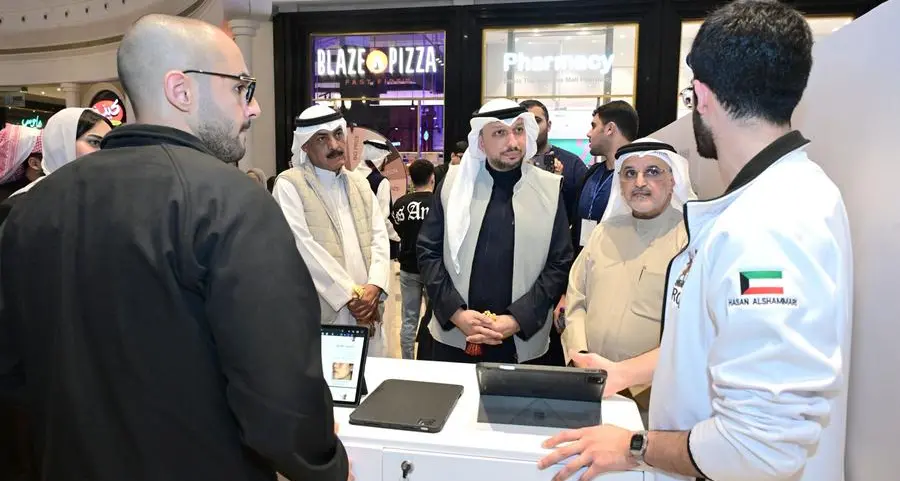 KFH - Bahrain supports health awareness campaign for Kuwaiti medical students at AGU