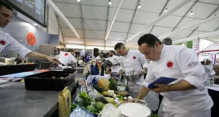 Surge in export deals and major trade alliances at gulfood 2019 reinforce dubai's global gateway status