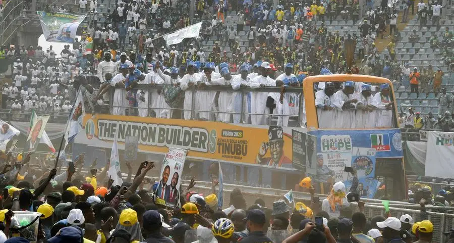 Nigeria ruling party candidate takes early election lead