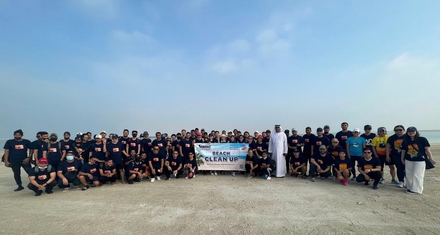 Sumo Sushi & Bento conducts beach cleanup with Dubai Municipality