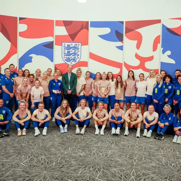 Prince William pays surprise visit to Lionesses World Cup camp