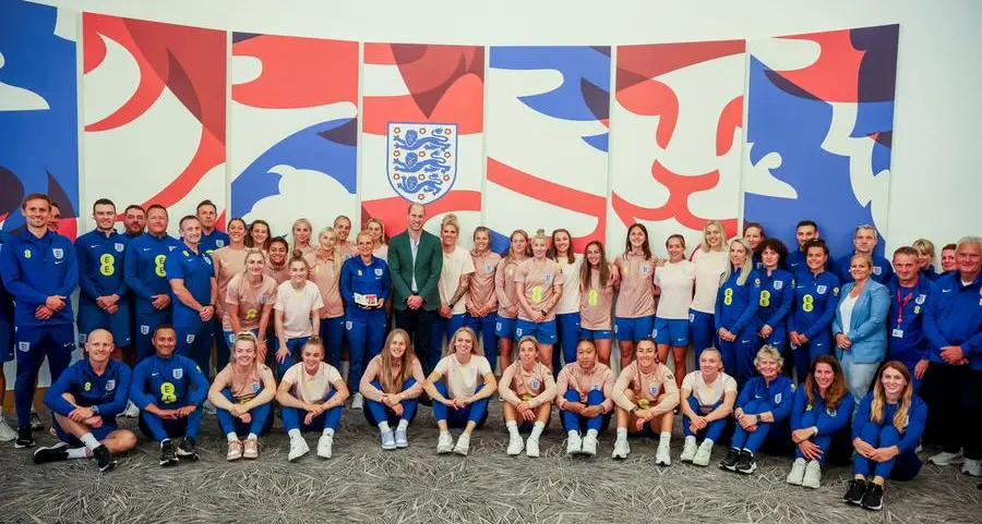 Prince William pays surprise visit to Lionesses World Cup camp