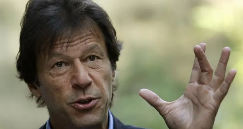 محكمة باكستانية تصدر أمر باعتقال رئيس الوزراء السابق عمران خان