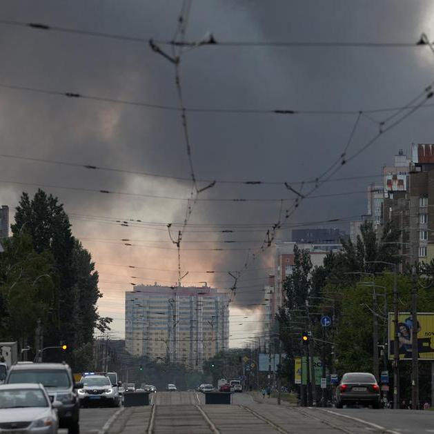 Russian missiles hit Kyiv wounding five people, Ukraine says