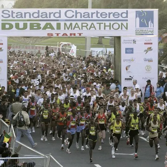 Thousands gather as Standard Chartered Dubai Marathon 2020 begins