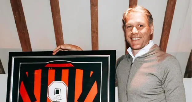 Marco van Basten joins the league of football royalty investing in Manta Bay by Major Developments on Al Marjan Island