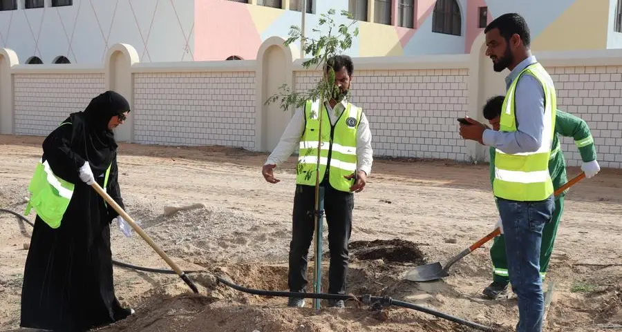 EEG plants 500 saplings under \"For Our Emirates We Plant\" programme in Abu Dhabi