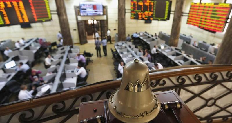 مصر تهبط 1.8%