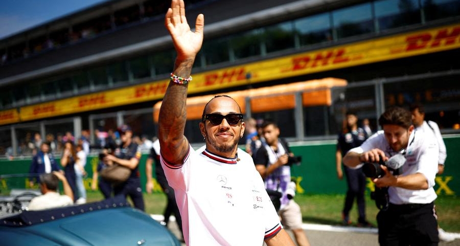Motor racing: Hamilton takes blame for Alonso collision