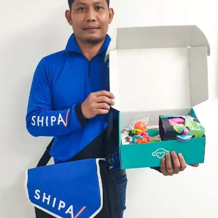 Shipa Delivery & Monkibox team up for Toys With Wings