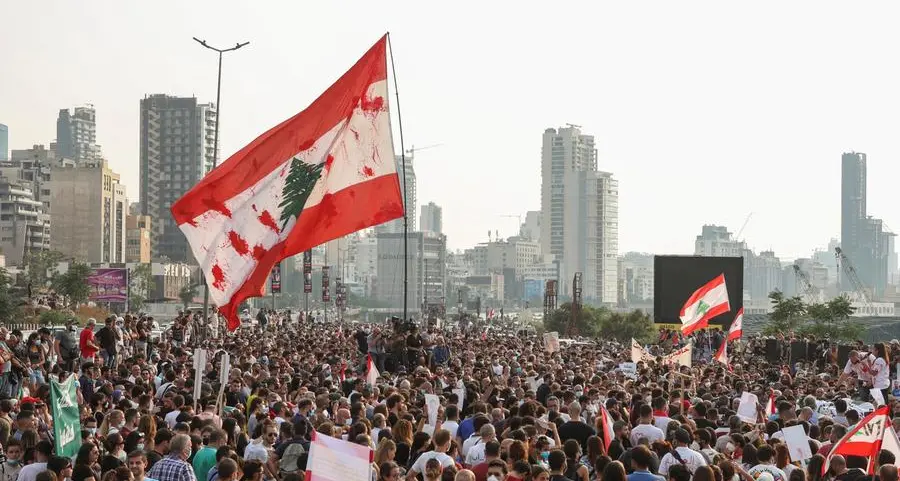 Lebanese elite bury blast probe, pushing fragile state closer to edge