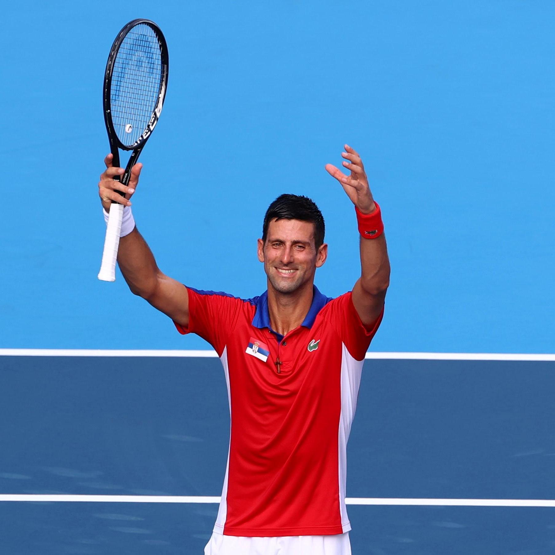 Olympics-Tennis-As selfie requests pile up, Djokovic thrives on Games' energy