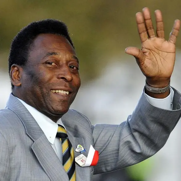 Pele's family gather at his hospital bedside for Christmas