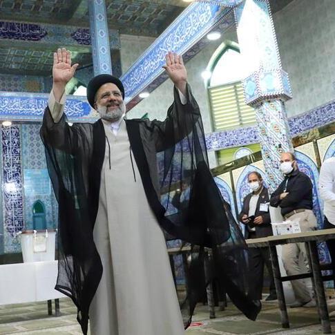 من هو إبراهيم رئيسي رئيس إيران الجديد؟