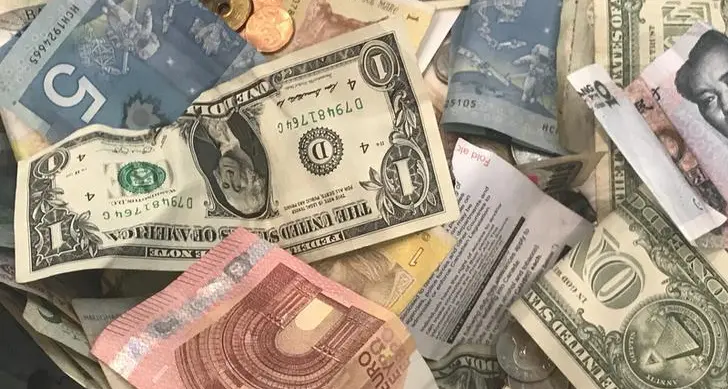 Dollar steadies as investors pause for breath; yen and sterling soften