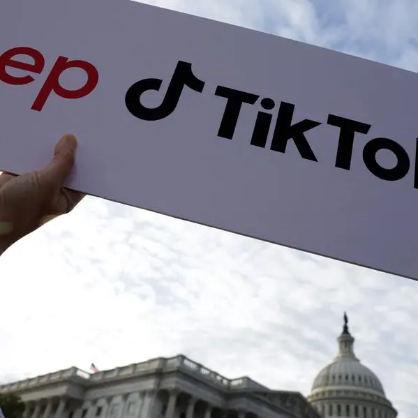 TikTok users protest proposals for US ban at Congress