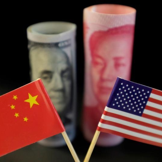 الصين ترفض طلب سفينتين بحريتين أميركيتين لزيارة هونغ كونغ