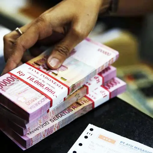 Indonesian rupiah hits 4-year low on resilient dollar