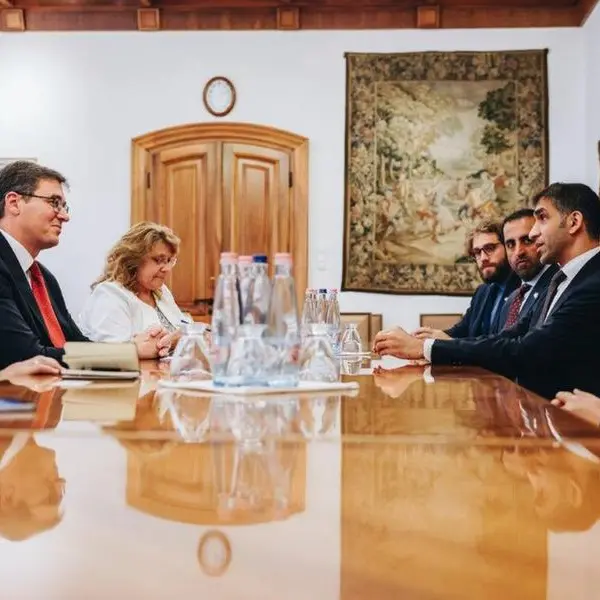 HE Al Zeyoudi visits Hungary to strengthen bilateral trade and investment relations