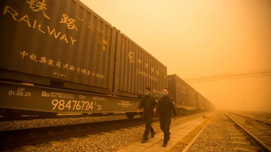 Thick sandstorms shroud Beijing, air quality plummets