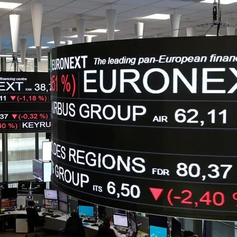 European shares dip as earnings disappoint; economic data on tap