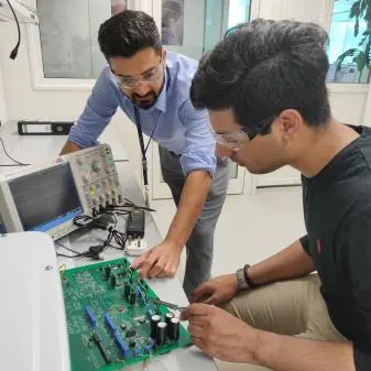 HBKU's Qatar Environment and Energy Research Institute mentors undergraduate research scientists