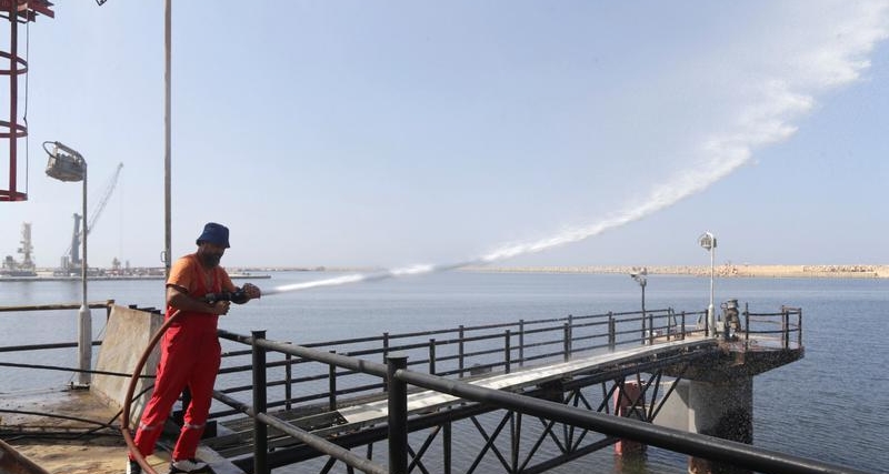 ليبيا تعلن رفع القوة القاهرة عن مينائين