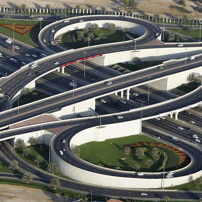 \"طرق دبي\" تستشرف مستقبل التنقل في الإمارة (2030 ـ 2071)