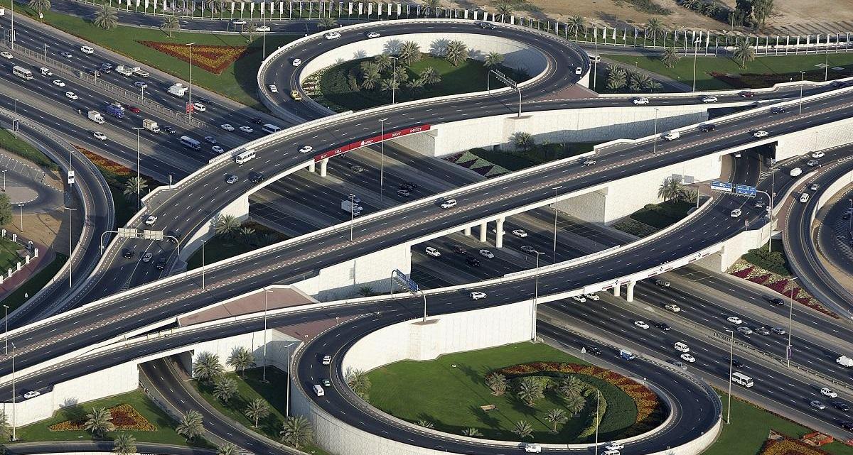 \"طرق دبي\" تستشرف مستقبل التنقل في الإمارة (2030 ـ 2071)