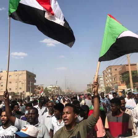 الغموض يخيم على مستقبل السودان عقب إتفاق حمدوك والبرهان
