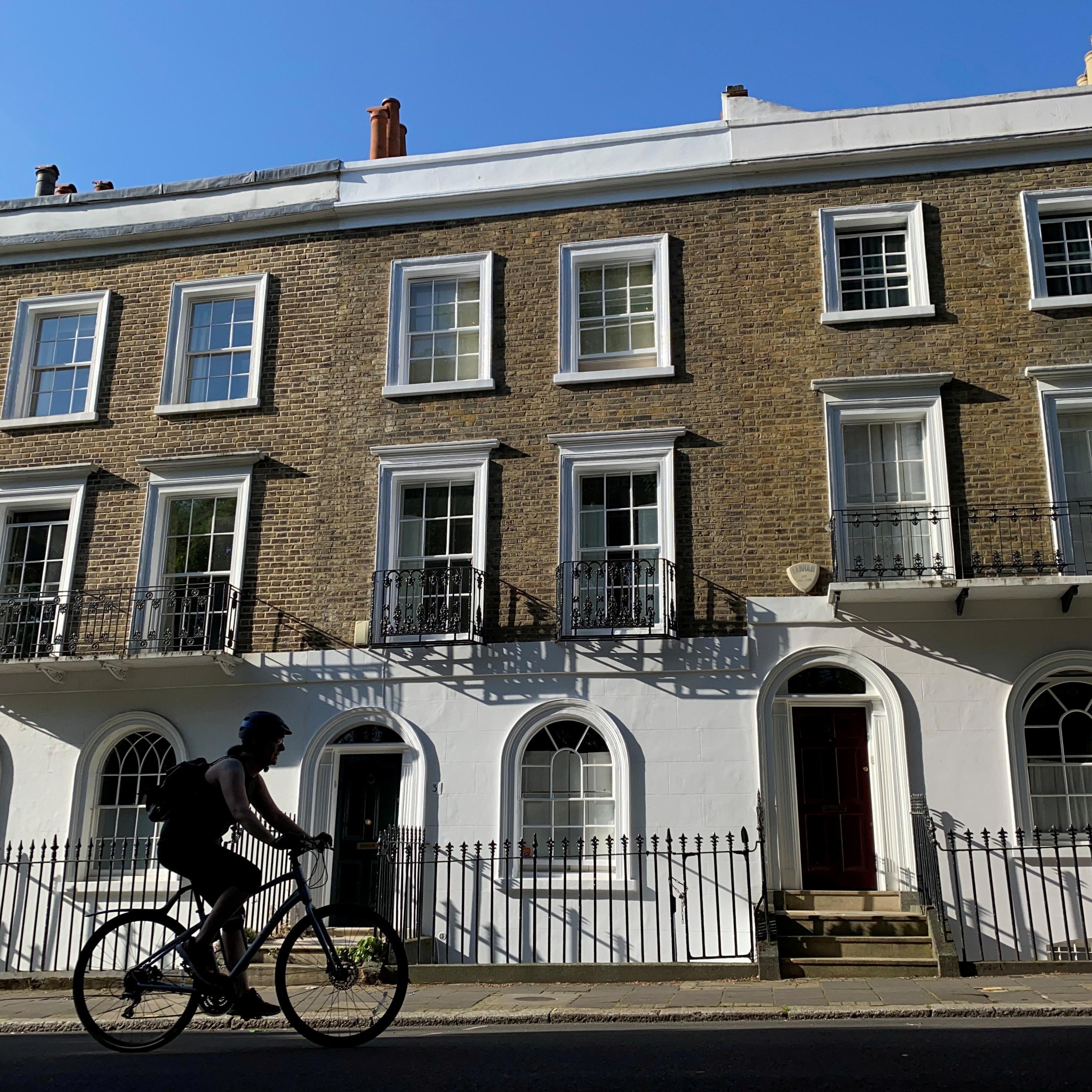 UK house prices rise 0.1% in Sept - Nationwide
