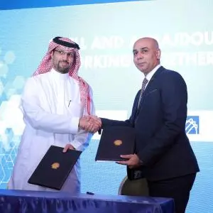 Shell Saudi Arabia teams up with Almajdouie Motors