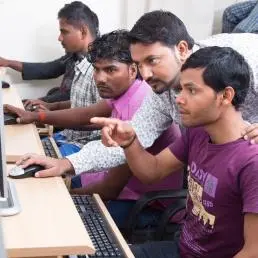 Better Connections Program Trains Volunteers on Delivering ICT Skills to Transient Laborers