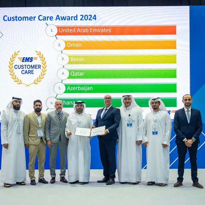 UAE ranks first globally in customer service and wins Gold Performance Award in express mail services