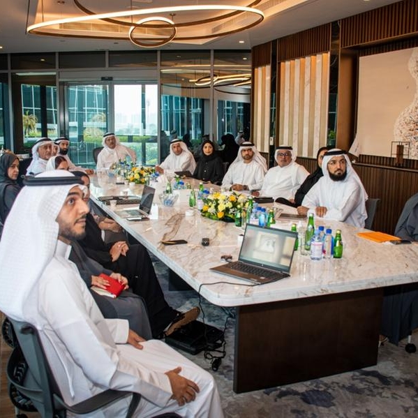 مجلس تنمية الموارد البشرية الإماراتية في دبي يناقش خطة التوطين في مجموعة فقيه، ومستجدات التوظيف في شركات قطاع المناطق الحرة، ومخرجات معرض رؤية الإمارات للوظائف 2022
