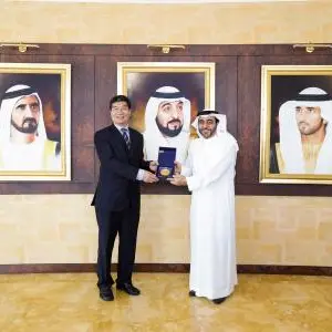 Hamdan bin Mohammed Smart University signs agreement with Shanghai Lixin University of Accounting and Finance to form Islamic finance internship program