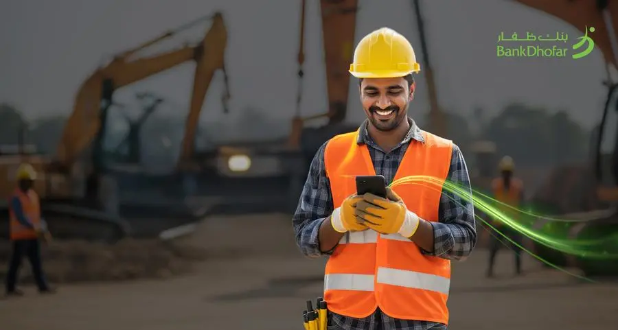 BankDhofar launches basic savings account for the Wage Protection System